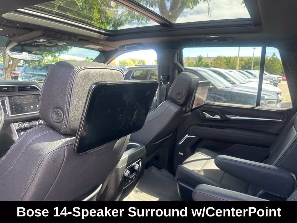Used 2024 GMC Yukon Denali w/ Advanced Technology Package AWD/4WD image 8
