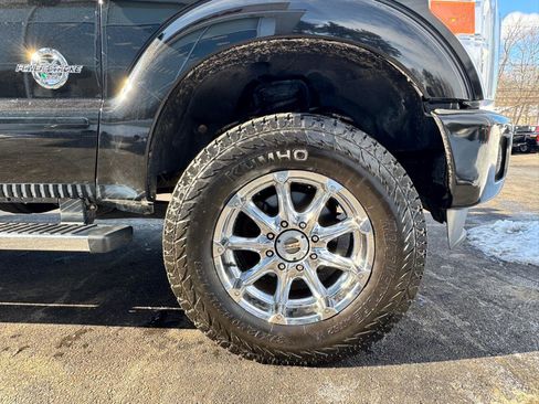 Used 2014 Ford F250 Platinum w/ FX4 Off-Road Package image 16