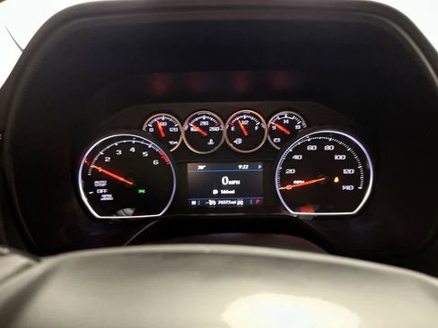 Used 2021 Chevrolet Tahoe Z71 image 16