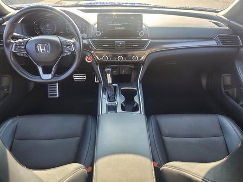 Used 2018 Honda Accord Sport image 12