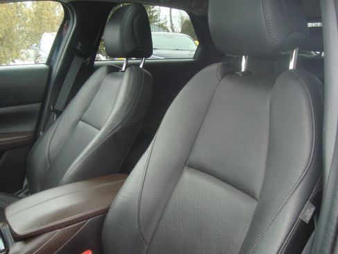 Used 2024 MAZDA CX-30 AWD 2.5 S w/ Premium Package image 16