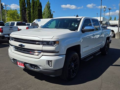 Used 2017 Chevrolet Silverado 1500 LTZ Z71 w/ LTZ Plus Package AWD/4WD image 43