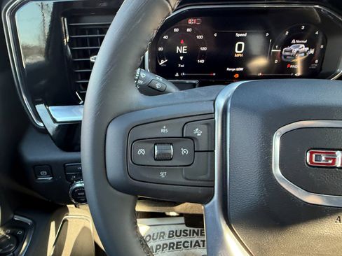 New 2026 GMC Sierra 3500 SLE w/ Preferred Package image 25