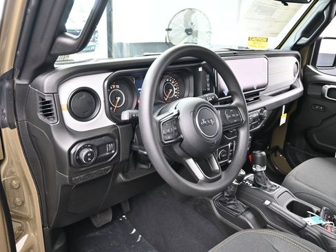 New 2026 Jeep Gladiator Sport image 10