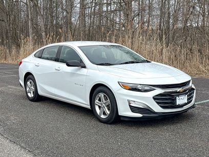 Used 2022 Chevrolet Malibu LS w/ LPO, Convenience Package 1