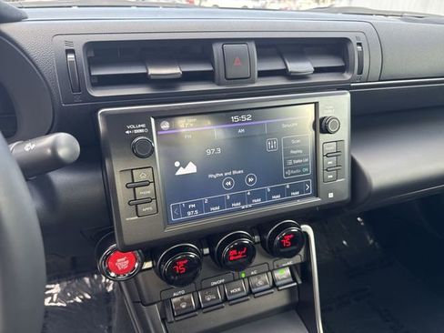 Used 2025 Subaru BRZ tS image 19