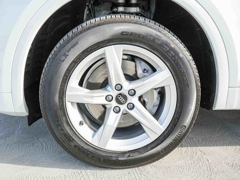 Used 2023 Audi Q5 2.0T Premium w/ Convenience Package image 14