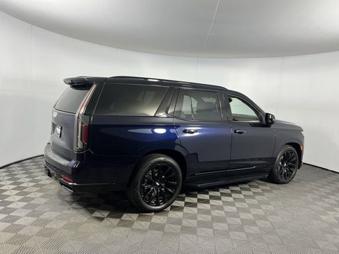 Used 2024 Cadillac Escalade Sport Platinum w/ LPO, ONYX Package image 6