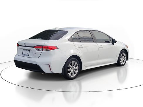 Certified 2024 Toyota Corolla LE FWD image 7
