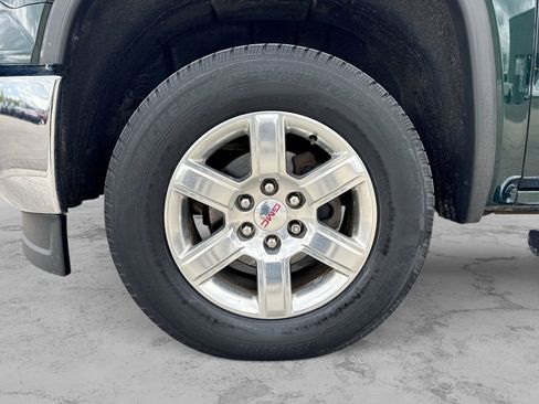 Used 2015 GMC Sierra 1500 SLT w/ SLT Preferred Package AWD/4WD image 17