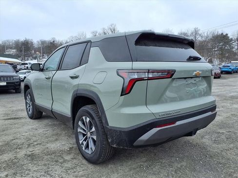 New 2026 Chevrolet Equinox LT w/ Convenience Package II AWD/4WD image 5