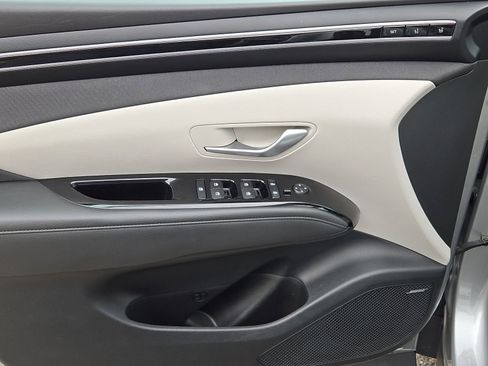 Used 2023 Hyundai Tucson Limited AWD/4WD image 16