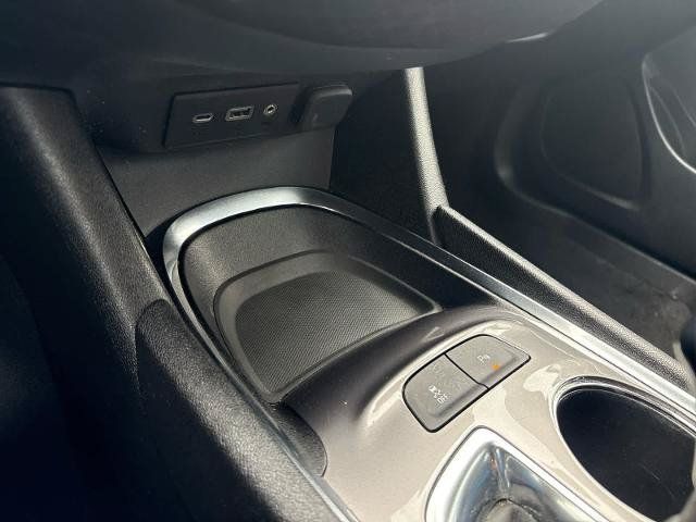 Used 2025 Chevrolet Malibu LT FWD image 25