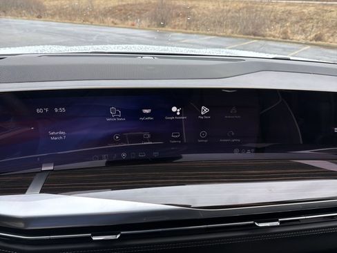 New 2026 Cadillac Escalade ESV Luxury image 16