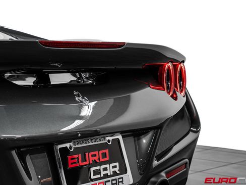 Used 2021 Ferrari F8 Tributo RWD image 23