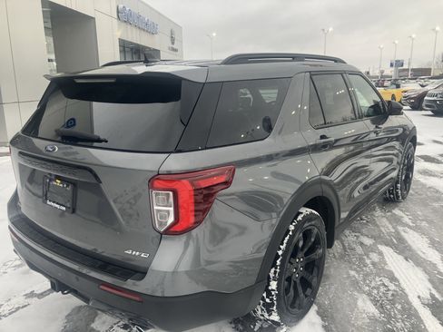 Used 2023 Ford Explorer ST-Line w/ Class IV Trailer Tow Package image 7