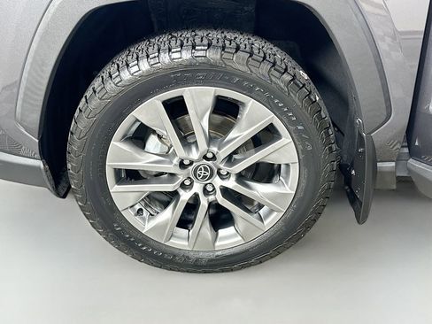 Used 2023 Toyota RAV4 XLE Premium AWD/4WD image 32