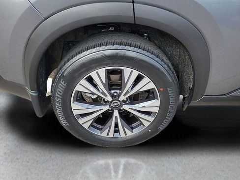 Used 2023 Nissan Rogue SV w/ SV Premium B Package FWD image 7