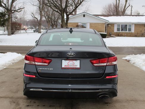 Used 2019 Kia Optima LX image 8
