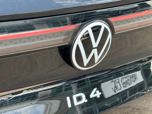 Used 2023 Volkswagen ID.4 Pro RWD image 27