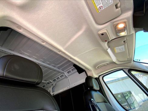 Used 2025 RAM ProMaster 2500 w/ Convenience Group FWD image 22