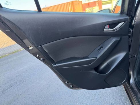 Used 2016 MAZDA MAZDA3 i Sport w/ Preferred Equipment Package image 26