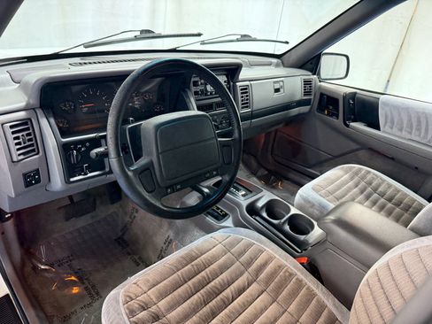 Used 1995 Jeep Grand Cherokee Laredo AWD/4WD image 7