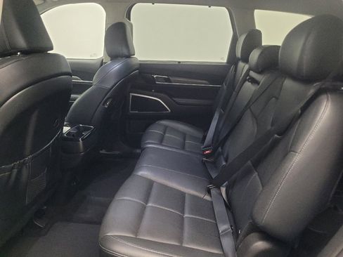 Used 2020 Kia Telluride EX AWD/4WD image 18