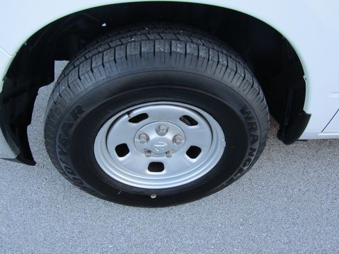 Used 2023 RAM 1500 Tradesman w/ Power & Remote Entry Group image 9