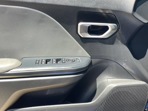 Used 2025 Kia K4 FWD image 22
