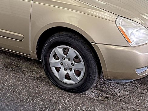 Used 2006 Kia Sedona EX FWD image 15