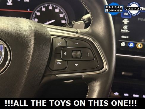 Used 2023 Buick Envision Avenir image 28