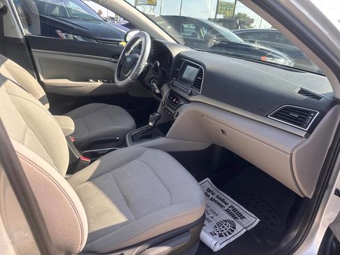 Used 2018 Hyundai Elantra SEL FWD image 7
