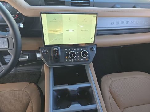 New 2026 Land Rover Defender 110 V8 image 20