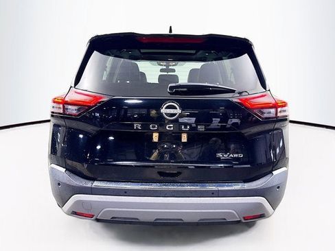 Certified 2023 Nissan Rogue SV w/ SV Premium Package image 6