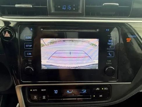 Used 2018 Toyota Corolla SE w/ Carpet Mat Package (TMS) FWD image 23