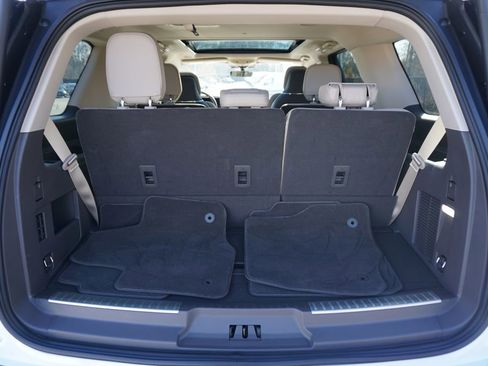 Used 2023 Lincoln Navigator Reserve image 19