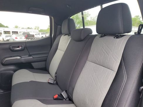 Used 2023 Toyota Tacoma TRD Off-Road AWD/4WD image 10
