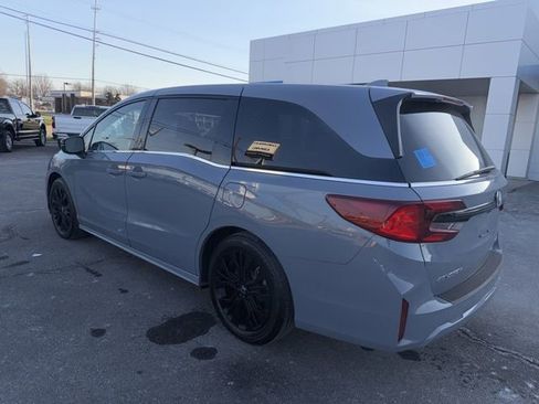 Used 2025 Honda Odyssey Sport-L image 16
