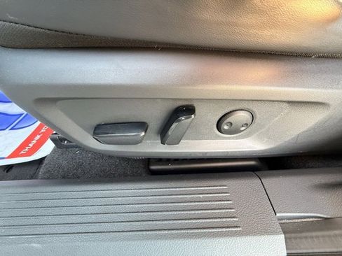 Certified 2022 Nissan Rogue SV w/ SV Premium Package image 15