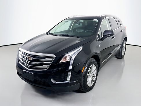 Used 2018 Cadillac XT5 Luxury w/ Driver Awareness Package image 4