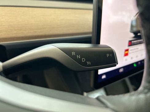 Used 2022 Tesla Model Y Performance image 8