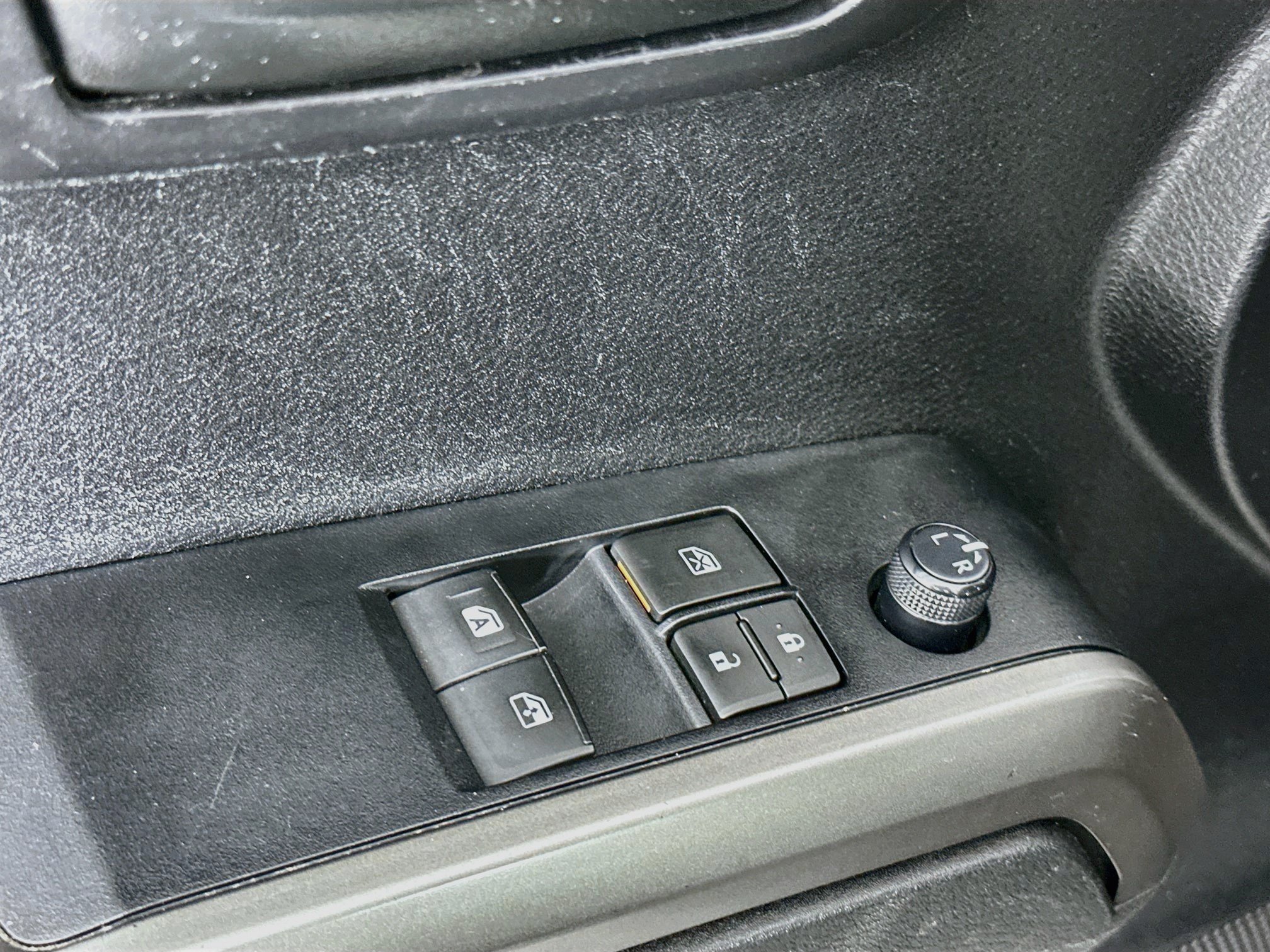 Used 2022 Toyota Tacoma SR5 w/ Technology Package RWD image 15