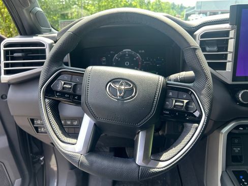 Used 2024 Toyota Tundra Platinum AWD/4WD image 15