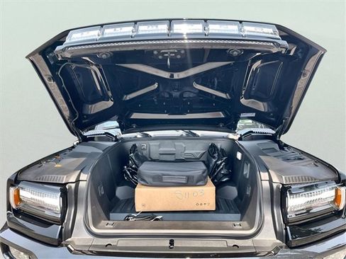 New 2025 GMC Hummer EV 2X image 30