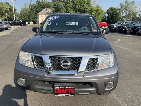 Used 2018 Nissan Frontier SV AWD/4WD image 8