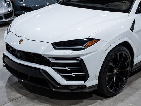 Used 2022 Lamborghini Urus AWD/4WD image 15