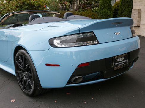 Used 2017 Aston Martin V12 Vantage S image 54