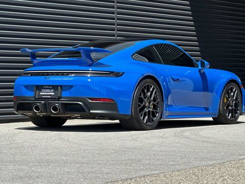 Certified 2026 Porsche 911 Carrera 4 GTS AWD/4WD image 8