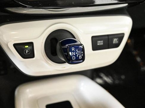 Used 2016 Toyota Prius Four w/ Advanced Technology Package FWD image 12
